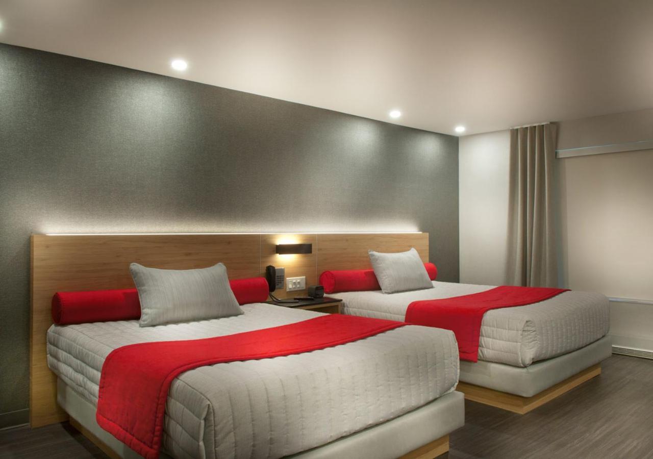 Ramada By Wyndham Laval Hotel Exterior photo