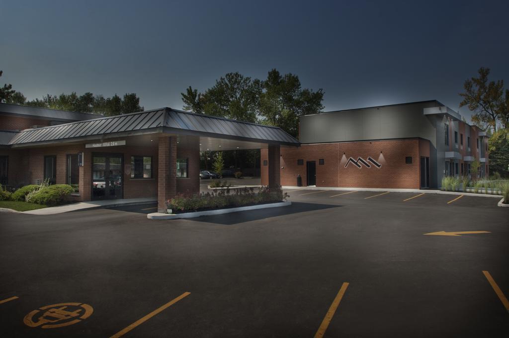 Ramada By Wyndham Laval Hotel Exterior photo